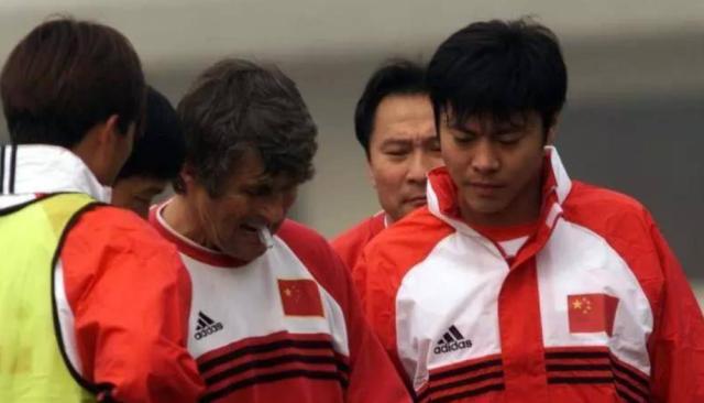 天津队前队长成津门虎助教：带替补热身也并不简单